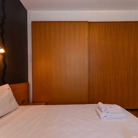 Super Premium Two Bedroom Suite On Vitosha Boulevard صوفيا المظهر الخارجي الصورة