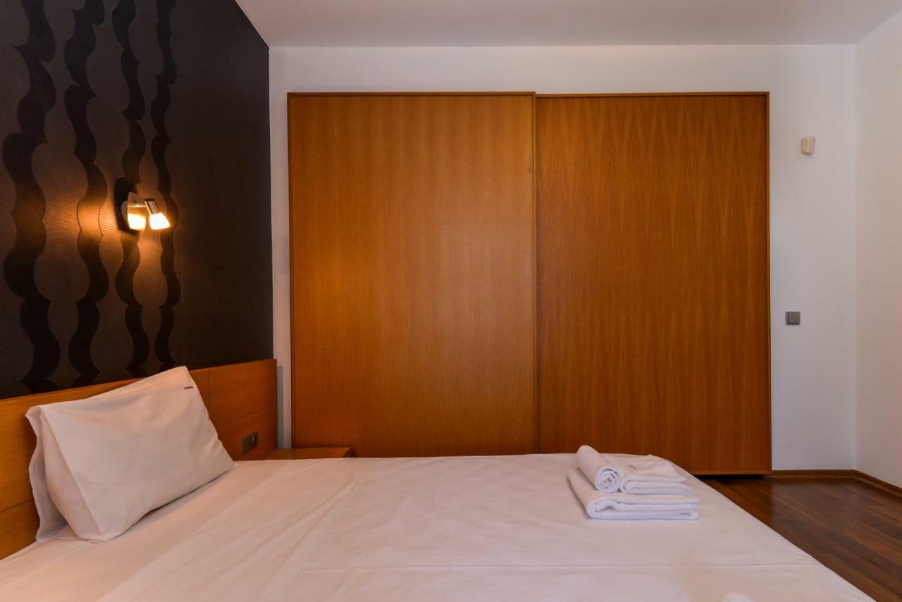 Super Premium Two Bedroom Suite On Vitosha Boulevard صوفيا المظهر الخارجي الصورة