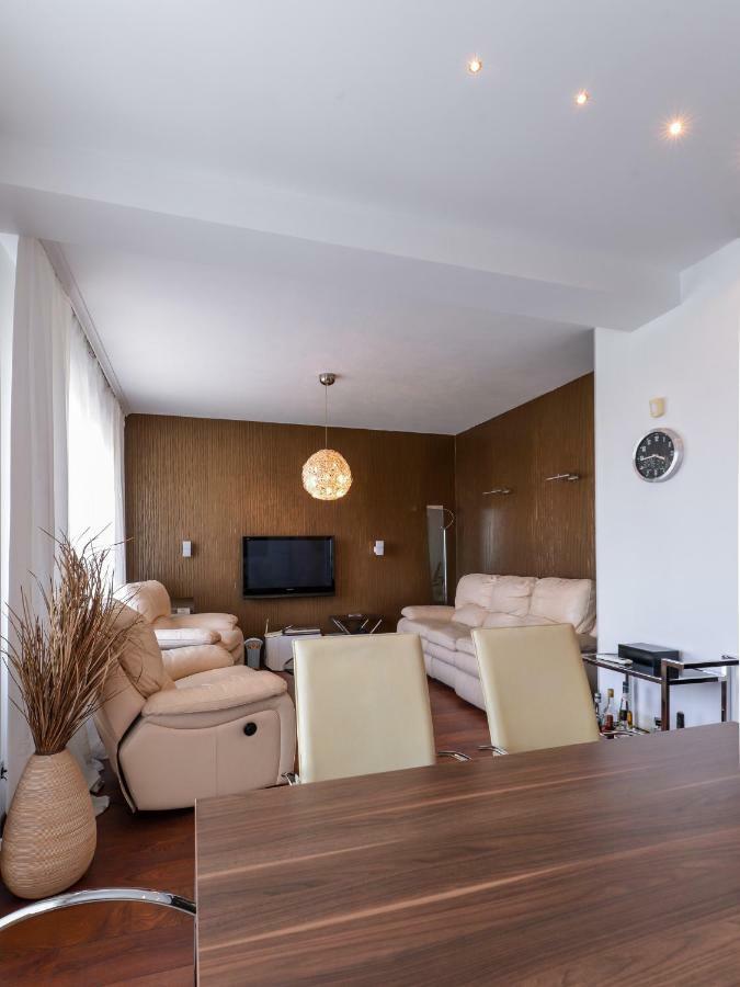 Super Premium Two Bedroom Suite On Vitosha Boulevard صوفيا المظهر الخارجي الصورة